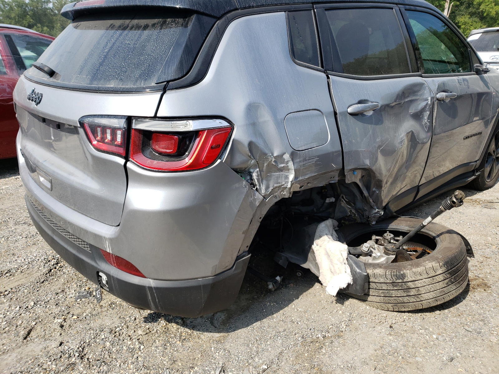 Photo 9 from auction – 2018 JEEP COMPASS LA with VIN 3C4NJDBB5JT399114