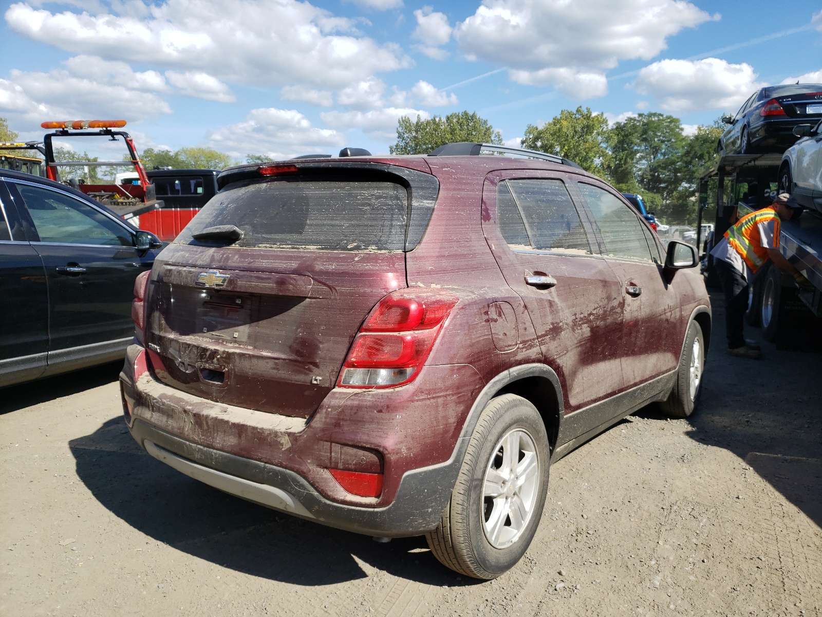 Photo 4 from auction – 2017 CHEVROLET TRAX 1LT with VIN 3GNCJLSB1HL267387