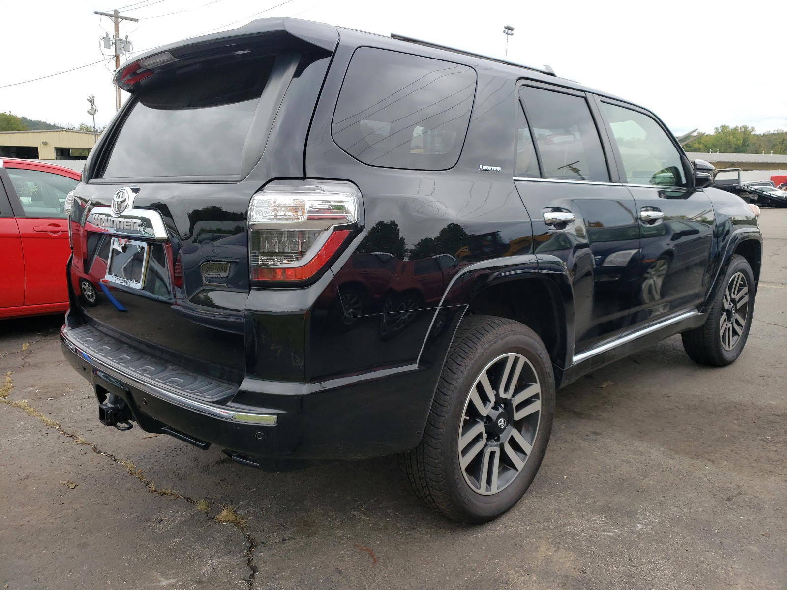 Photo 4 from auction – 2015 TOYOTA 4RUNNER SR with VIN JTEBU5JR7F5240211