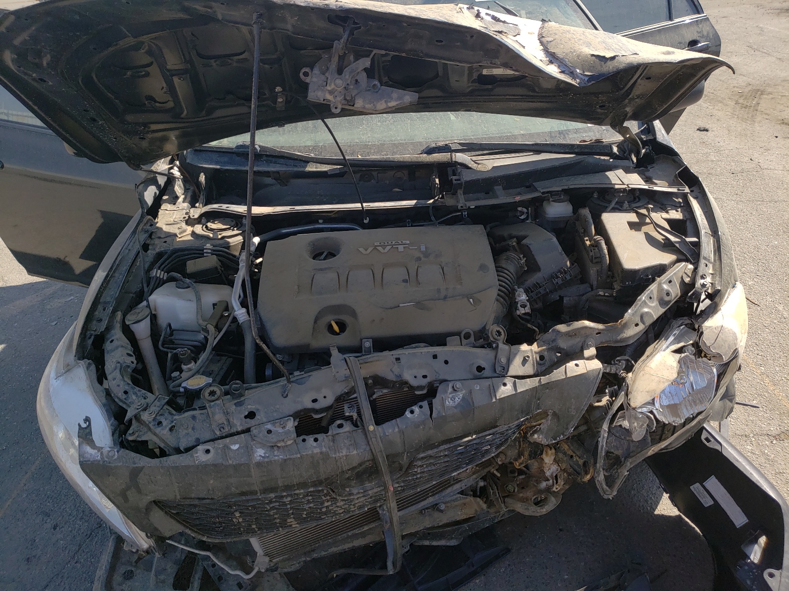 Zdjęcie 11 z aukcji – 2010 TOYOTA COROLLA BA z VIN JTDBU4EE3A9116444
