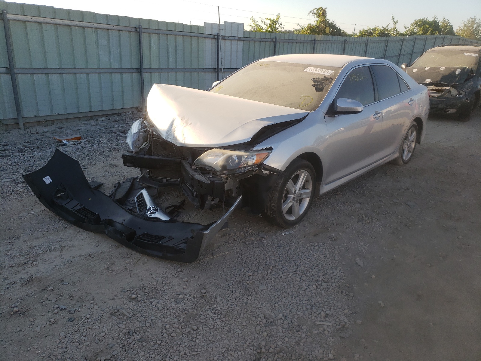 Photo 2 from auction – 2014 TOYOTA CAMRY L with VIN 4T1BF1FK8EU827648