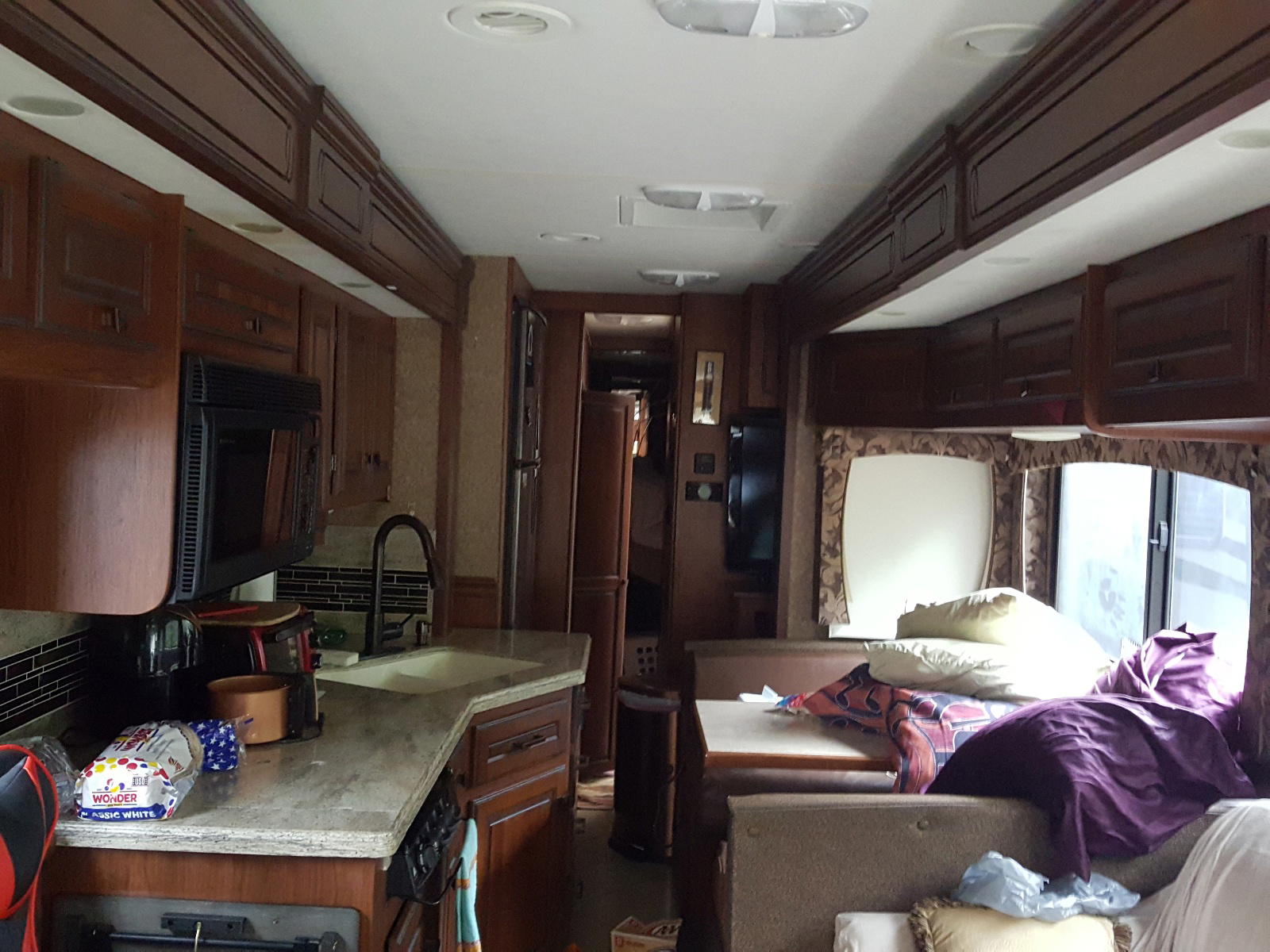 Photo 6 from auction – 2013 FREIGHTLINER CHASSIS XC with VIN 4UZAB2DT8DCBZ0275