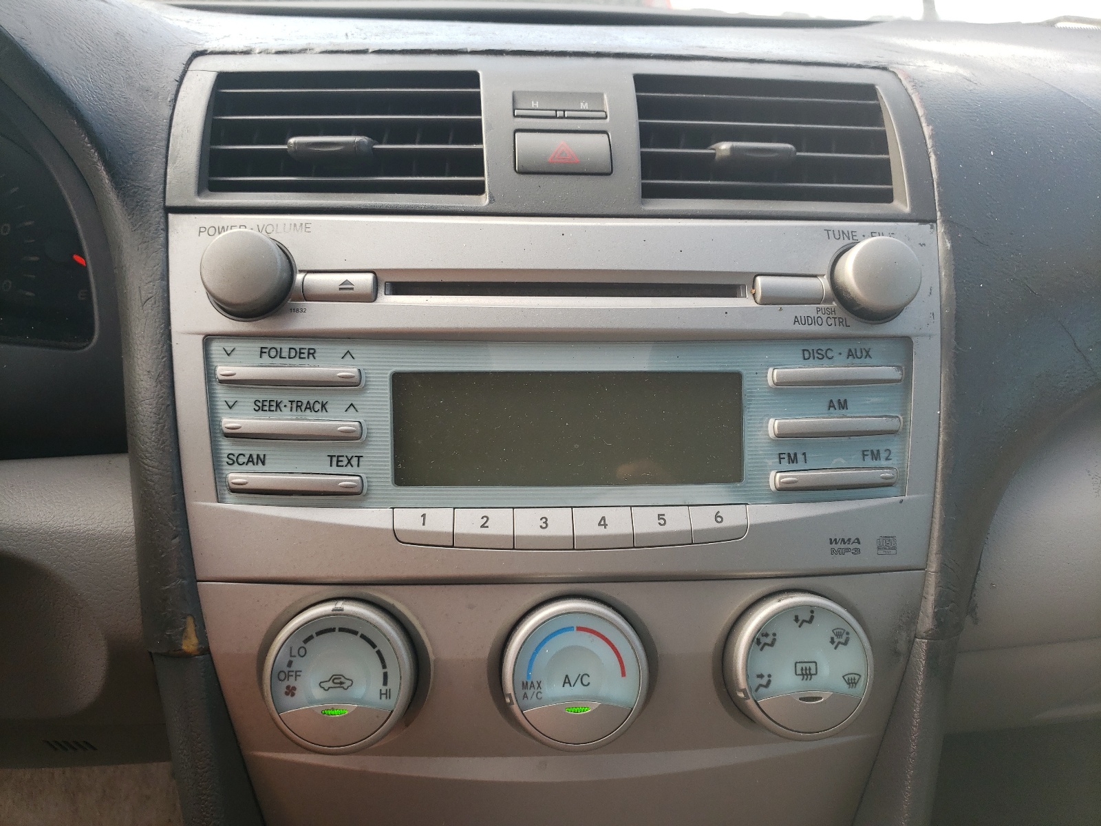 Photo 9 from auction – 2009 TOYOTA CAMRY BASE with VIN 4T1BE46K29U854919