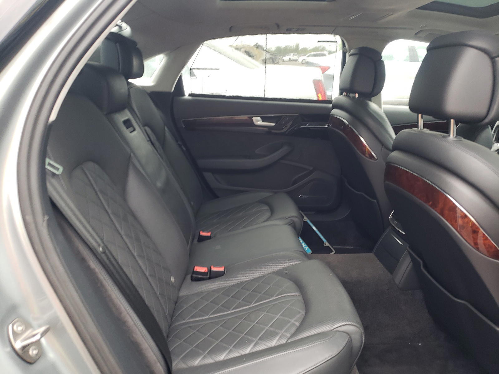 Photo 6 from auction – 2014 AUDI A8 L QUATT with VIN WAUR2AFDXEN004615