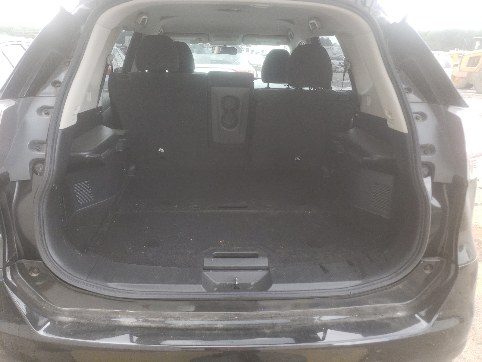 Photo 9 from auction – 2016 NISSAN ROGUE S with VIN JN8AT2MT6GW024391