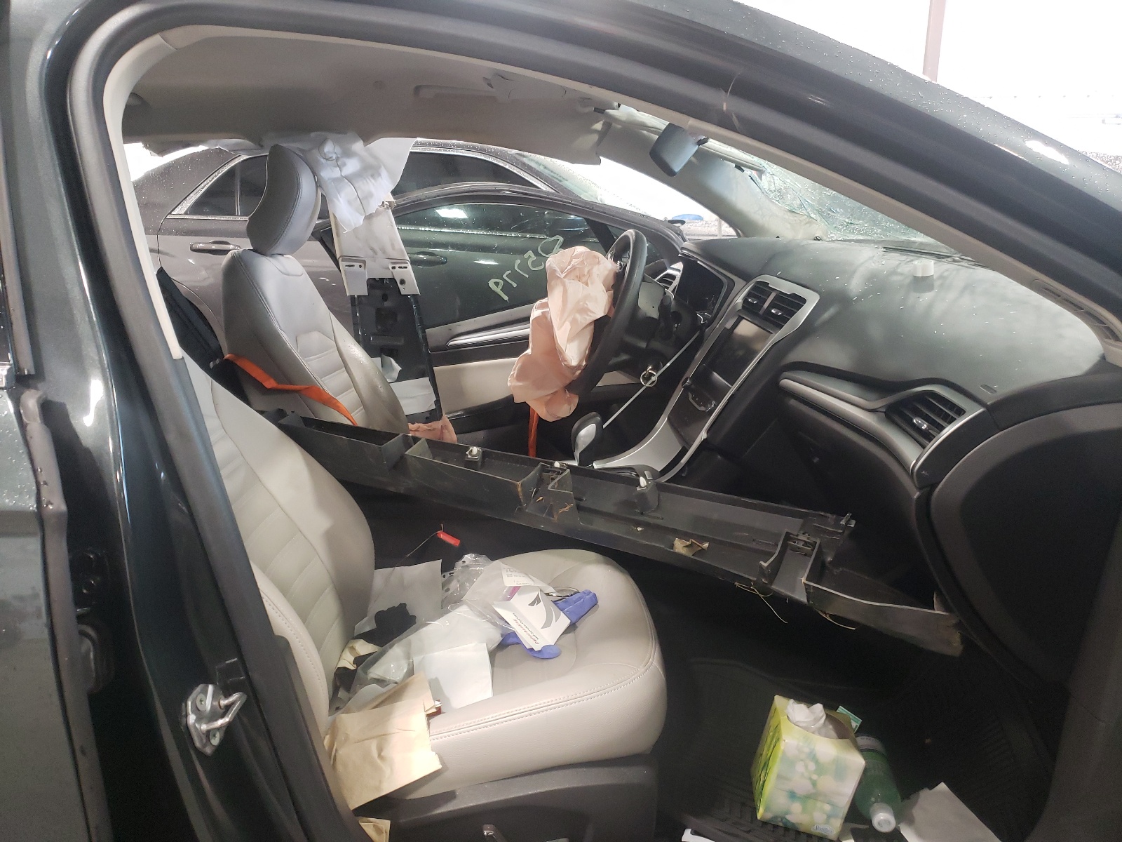Photo 5 from auction – 2015 FORD FUSION SE with VIN 3FA6P0LU5FR254368