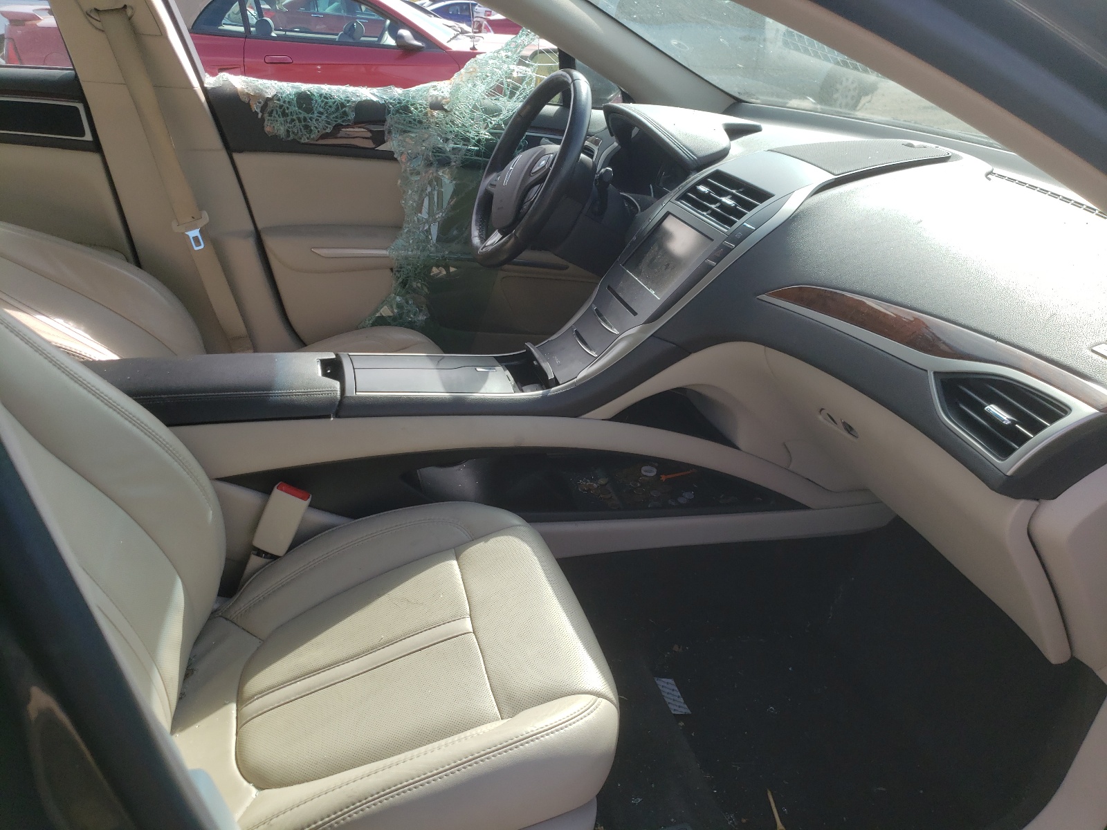 Photo 5 from auction – 2016 LINCOLN MKZ HYBRID with VIN 3LN6L2LU5GR628167