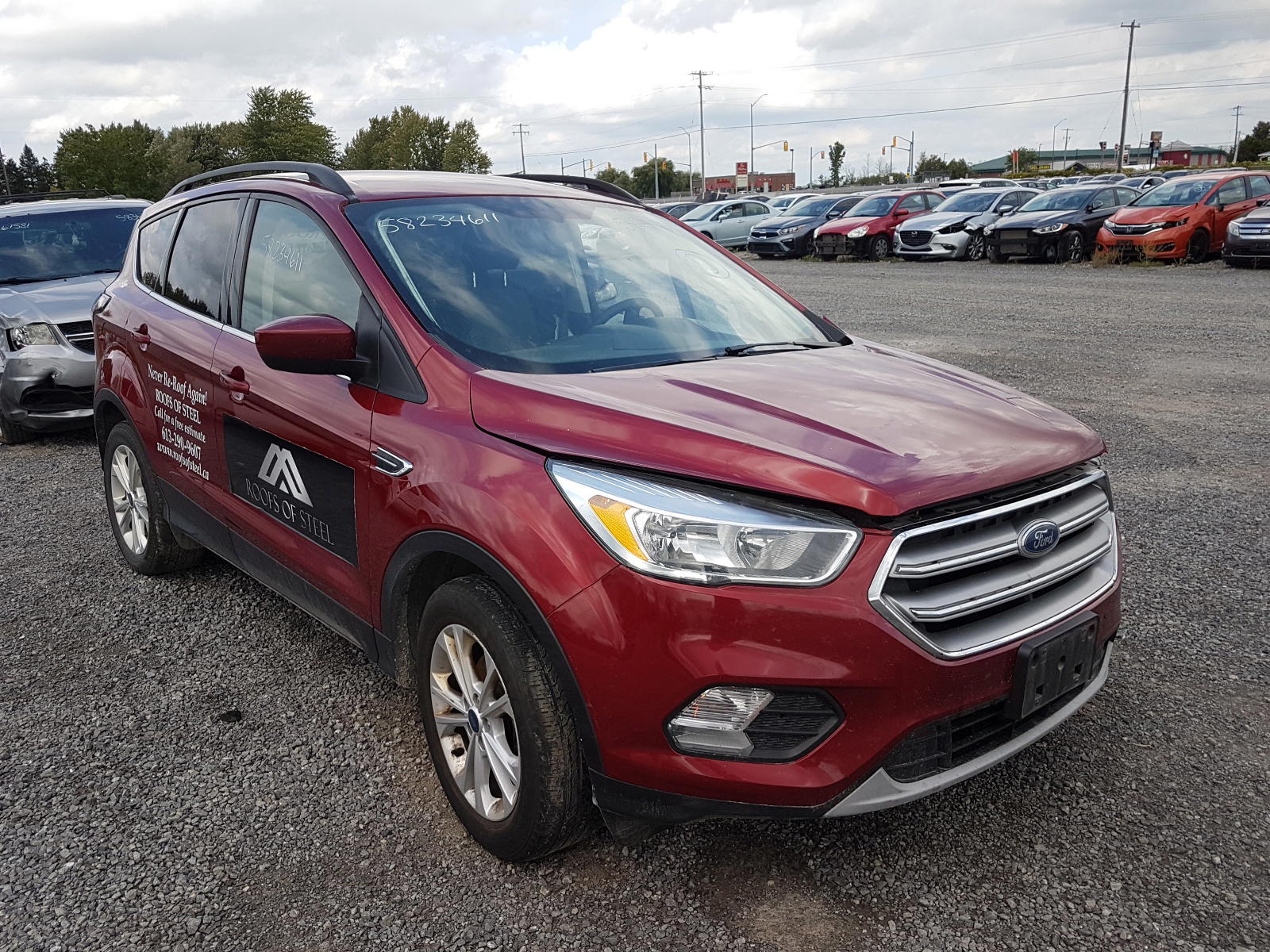 FORD ESCAPE SE 2017 with VIN 1FMCU0GD5HUD69172 - Photo from auction