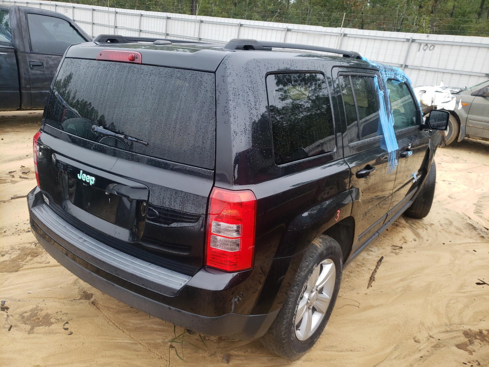 Photo 4 from auction – 2016 JEEP PATRIOT SP with VIN 1C4NJPBA4GD550614