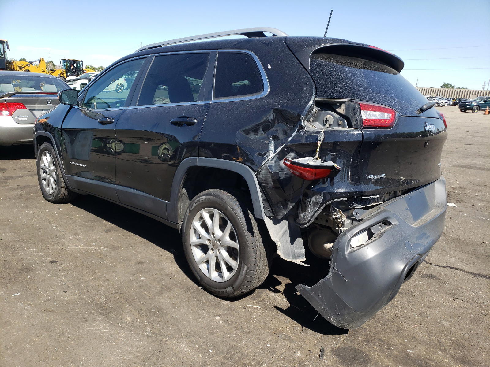 Photo 3 from auction – 2016 JEEP CHEROKEE L with VIN 1C4PJMCS3GW294288