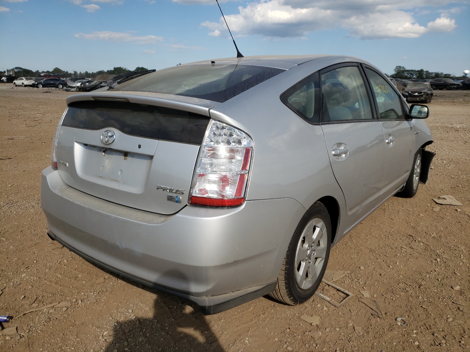 Photo 4 from auction – 2007 TOYOTA PRIUS with VIN JTDKB20U277573131