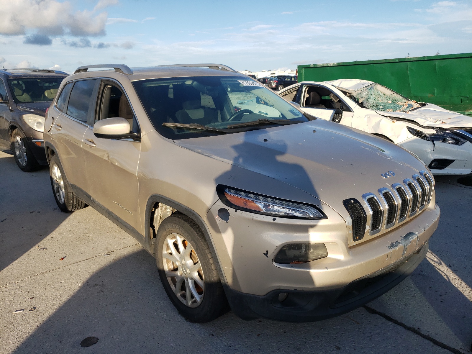 Photo 1 from auction – 2014 JEEP CHEROKEE L with VIN 1C4PJLCB6EW273748