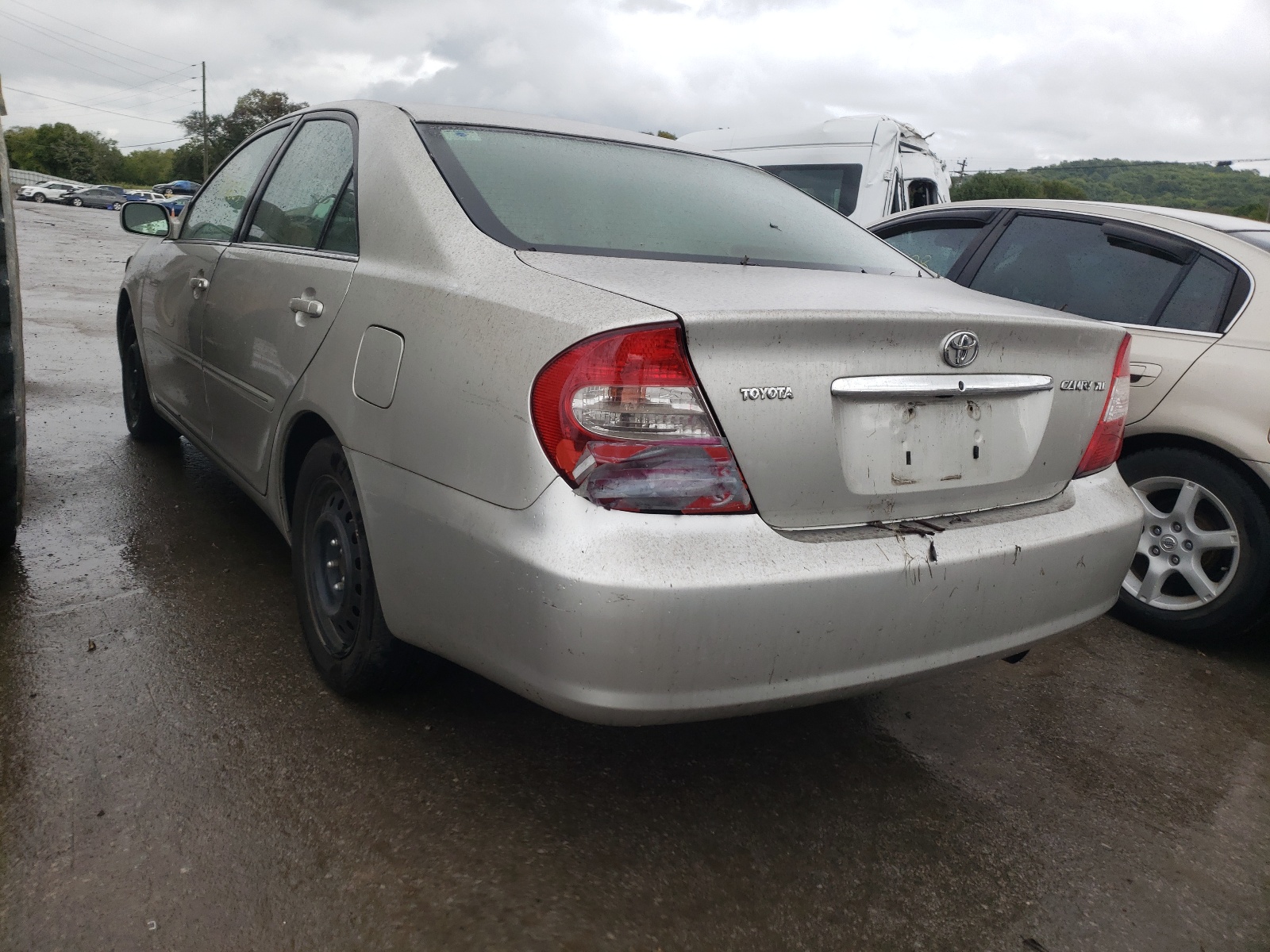 Photo 3 from auction – 2004 TOYOTA CAMRY LE with VIN 4T1BE32K64U845181