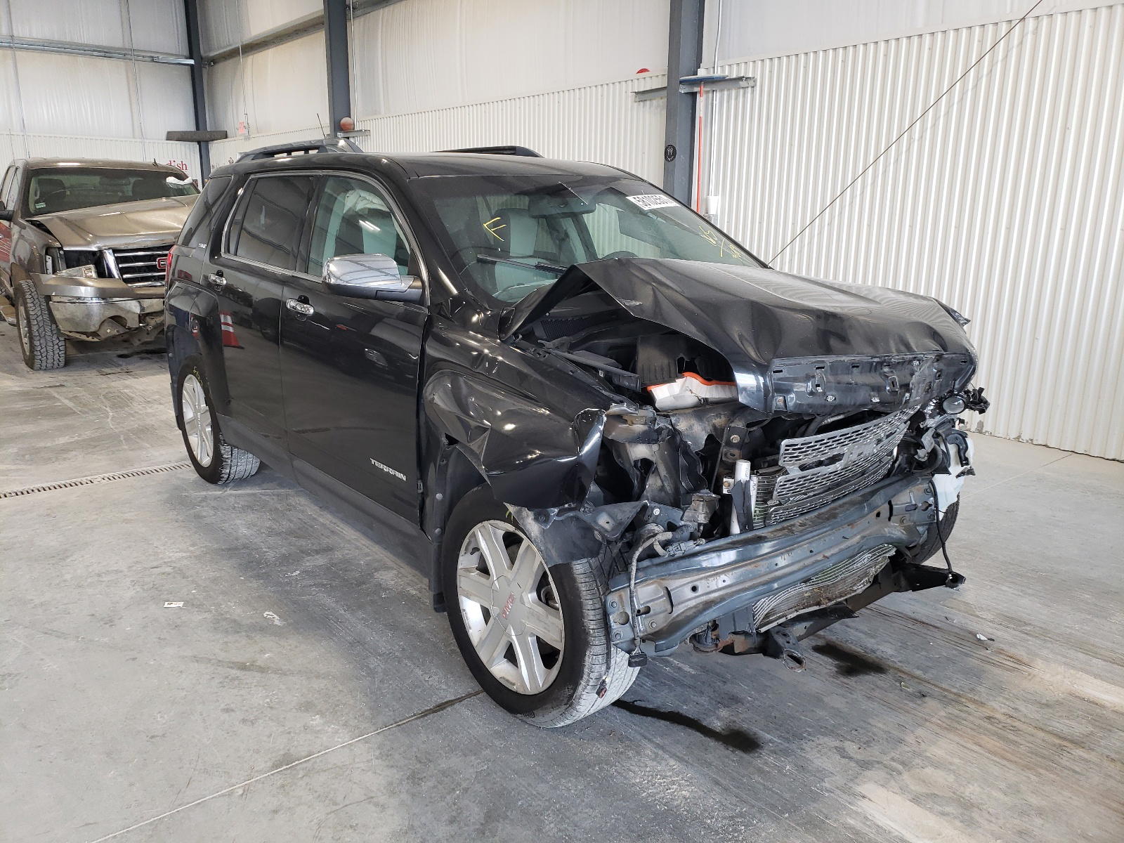 GMC TERRAIN SL 2011 with VIN 2CTFLXEC7B6463619 - Photo from auction