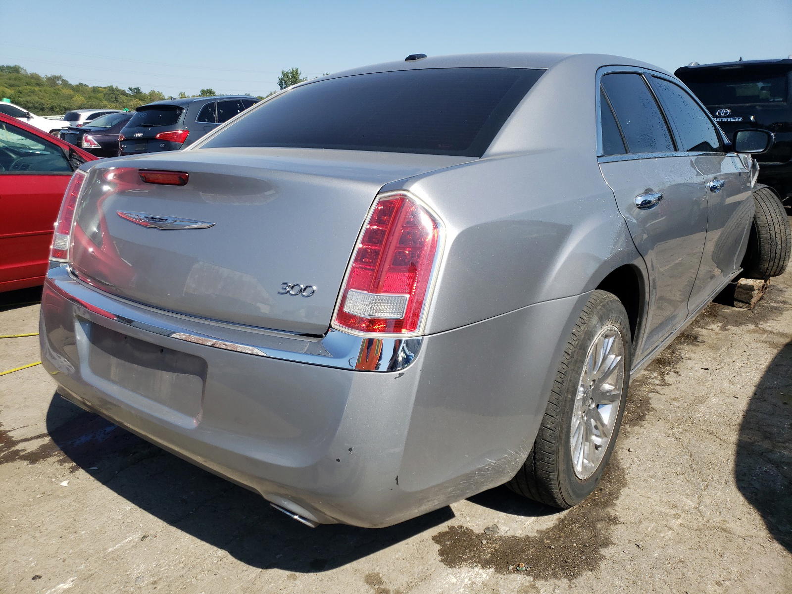 Photo 4 from auction – 2011 CHRYSLER 300 LIMITE with VIN 2C3CA5CGXBH538238