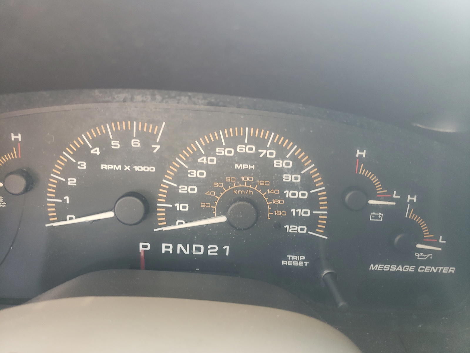 Photo 8 from auction – 2003 FORD EXPEDITION with VIN 1FMFU18L03LA57655