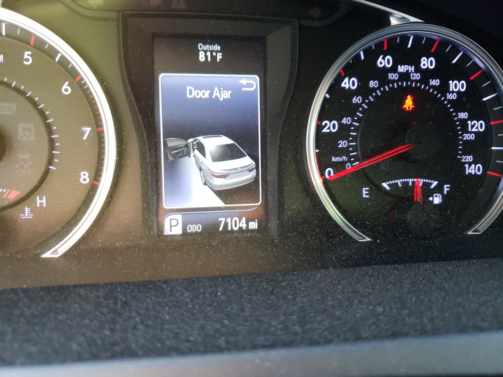 Photo 8 from auction – 2017 TOYOTA CAMRY LE with VIN 4T1BF1FK4HU396956