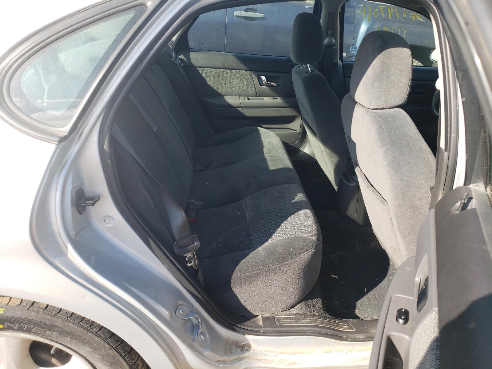 Photo 6 from auction – 2000 FORD TAURUS SES with VIN 1FAFP55S5YA182061