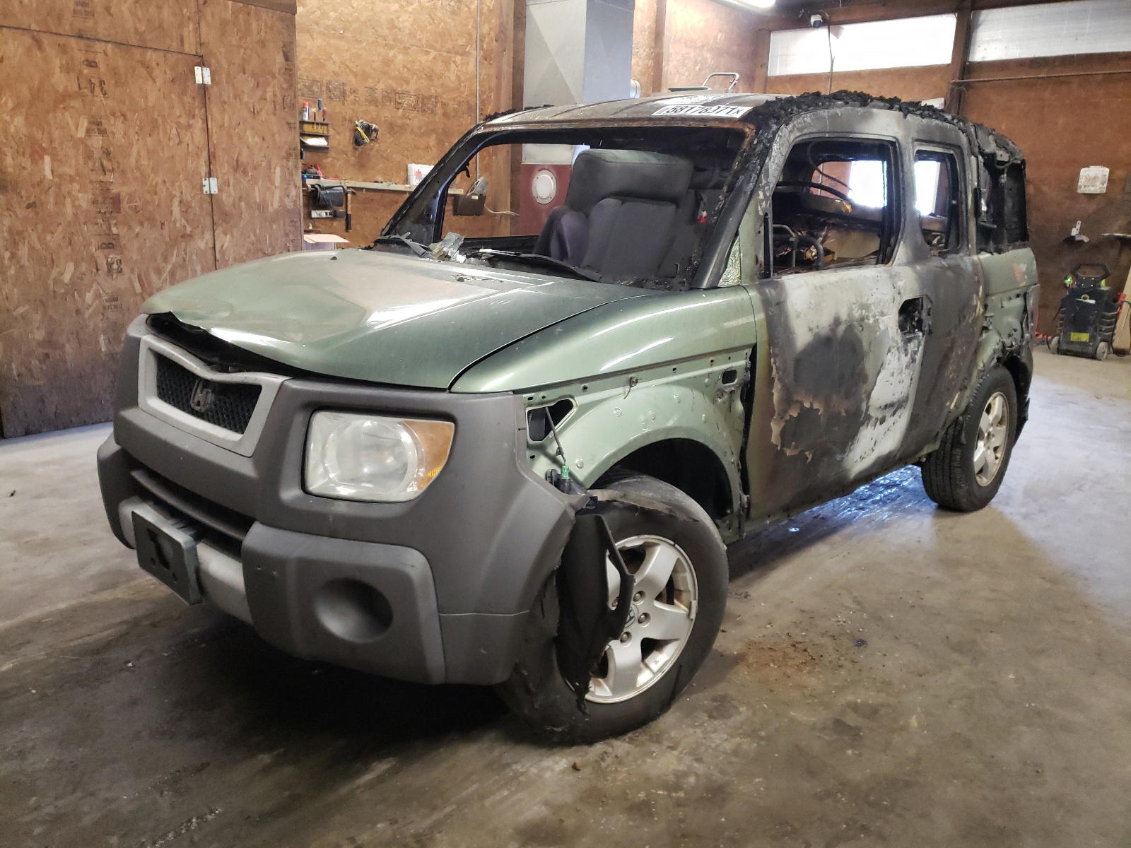 Photo 2 from auction – 2003 HONDA ELEMENT EX with VIN 5J6YH28633L047827