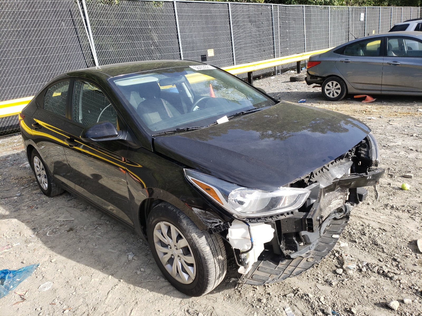 HYUNDAI ACCENT SE 2019 with VIN 3KPC24A32KE043109 - Photo from auction