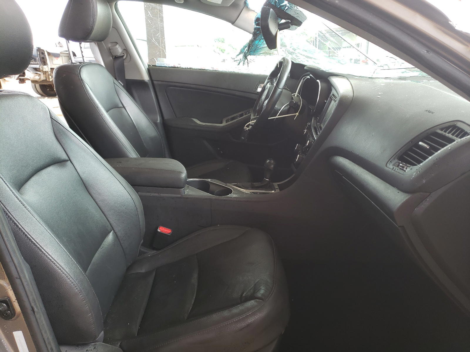 Photo 5 from auction – 2014 KIA OPTIMA SX with VIN 5XXGR4A66EG266725