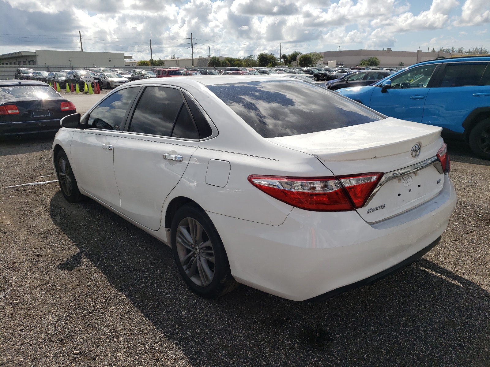 Photo 3 from auction – 2016 TOYOTA CAMRY LE with VIN 4T1BF1FKXGU176834