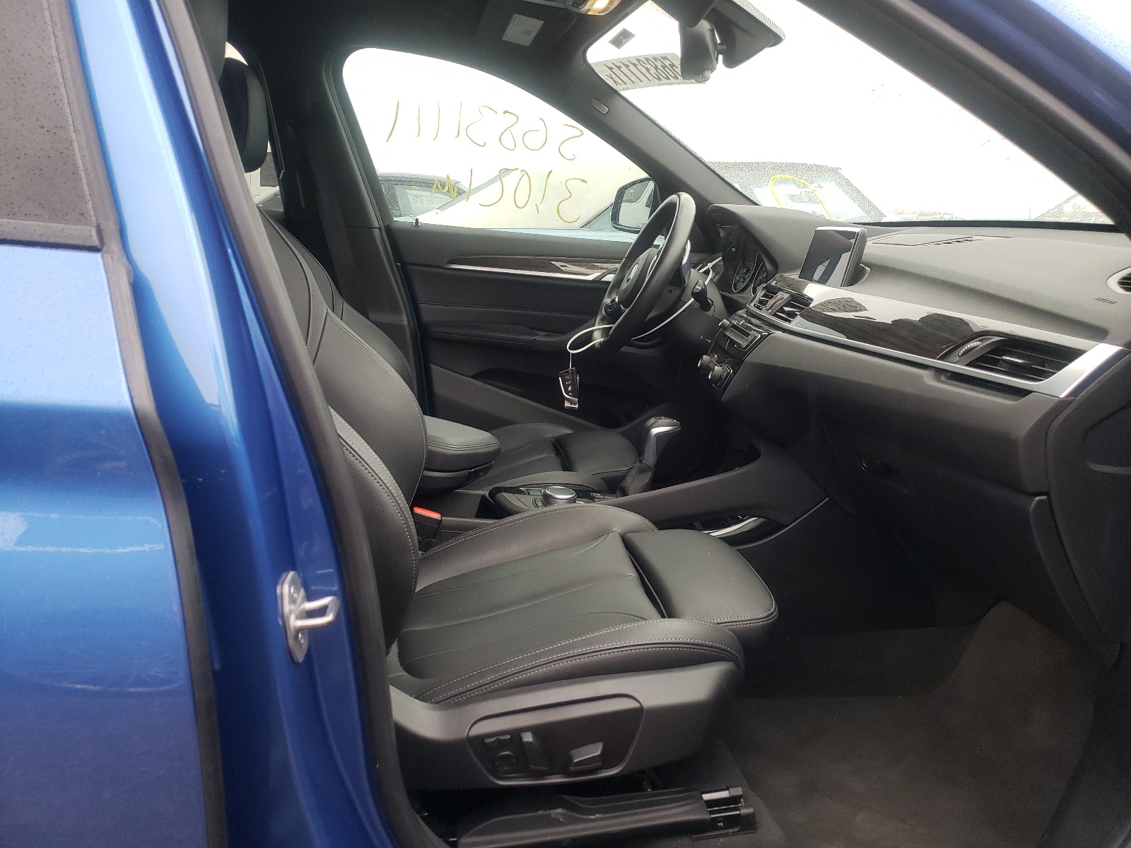 Photo 5 from auction – 2017 BMW X1 XDRIVE2 with VIN WBXHT3C3XH5F72554
