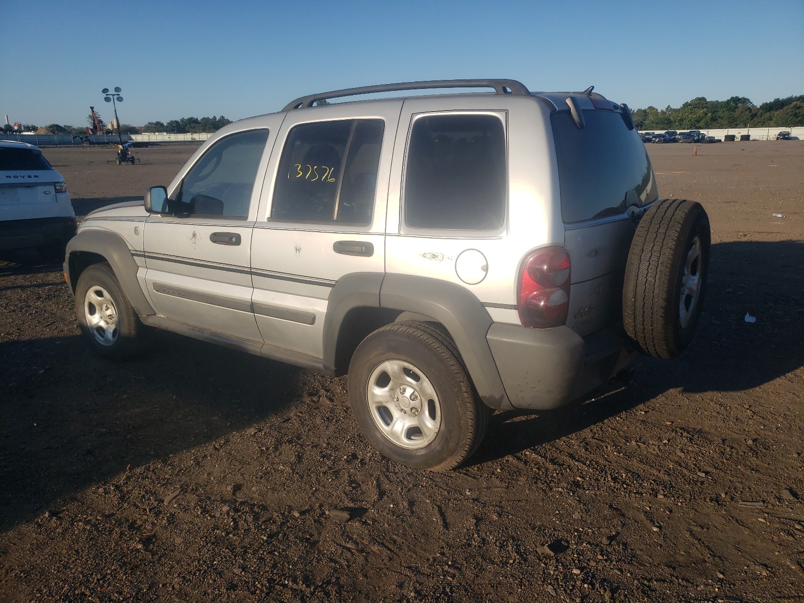 Photo 3 from auction – 2007 JEEP LIBERTY SP with VIN 1J4GL48K37W671554