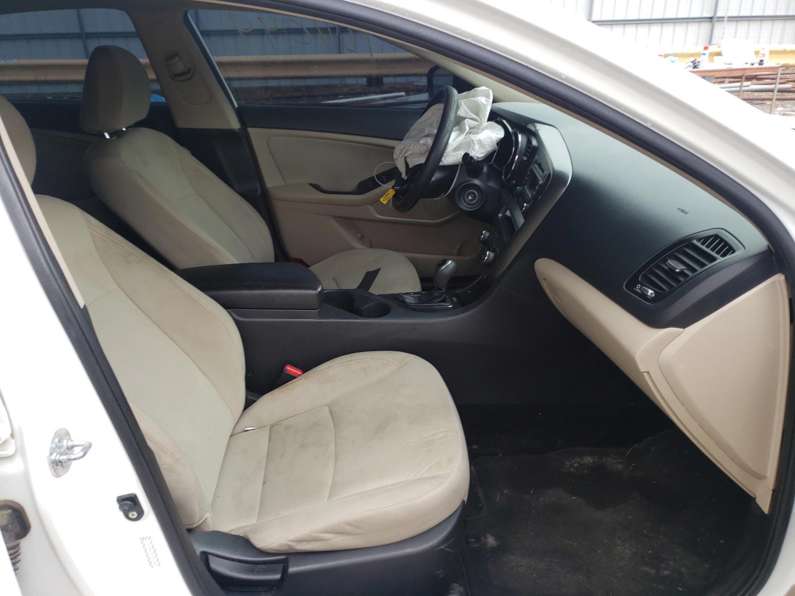 Photo 5 from auction – 2013 KIA OPTIMA LX with VIN KNAGM4A79D5351288