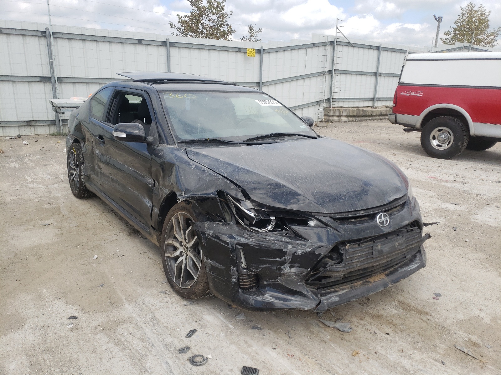 Photo 1 from auction – 2016 TOYOTA SCION TC with VIN JTKJF5C78GJ021507