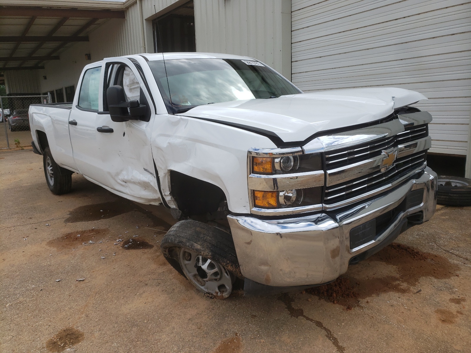 Photo 1 from auction – 2018 CHEVROLET SILVERADO with VIN 1GC1CUEG8JF265028