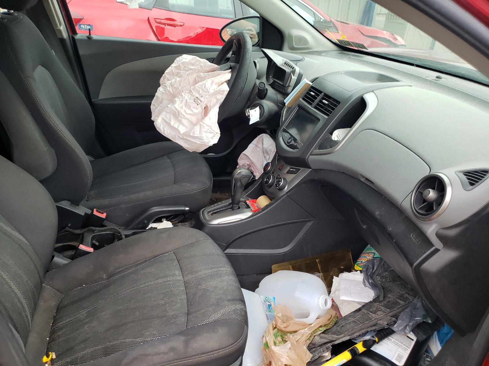 Photo 5 from auction – 2013 CHEVROLET SONIC LT with VIN 1G1JC5SH8D4250590