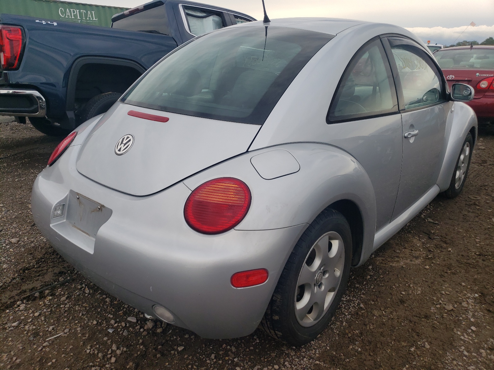 Photo 4 from auction – 2003 VOLKSWAGEN NEW BEETLE with VIN 3VWCK21C03M412316