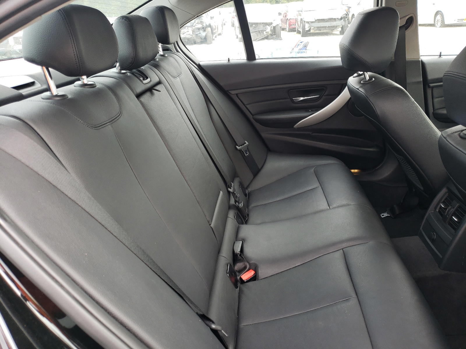 Photo 6 from auction – 2013 BMW 328 I with VIN WBA3A5G56DNP23818