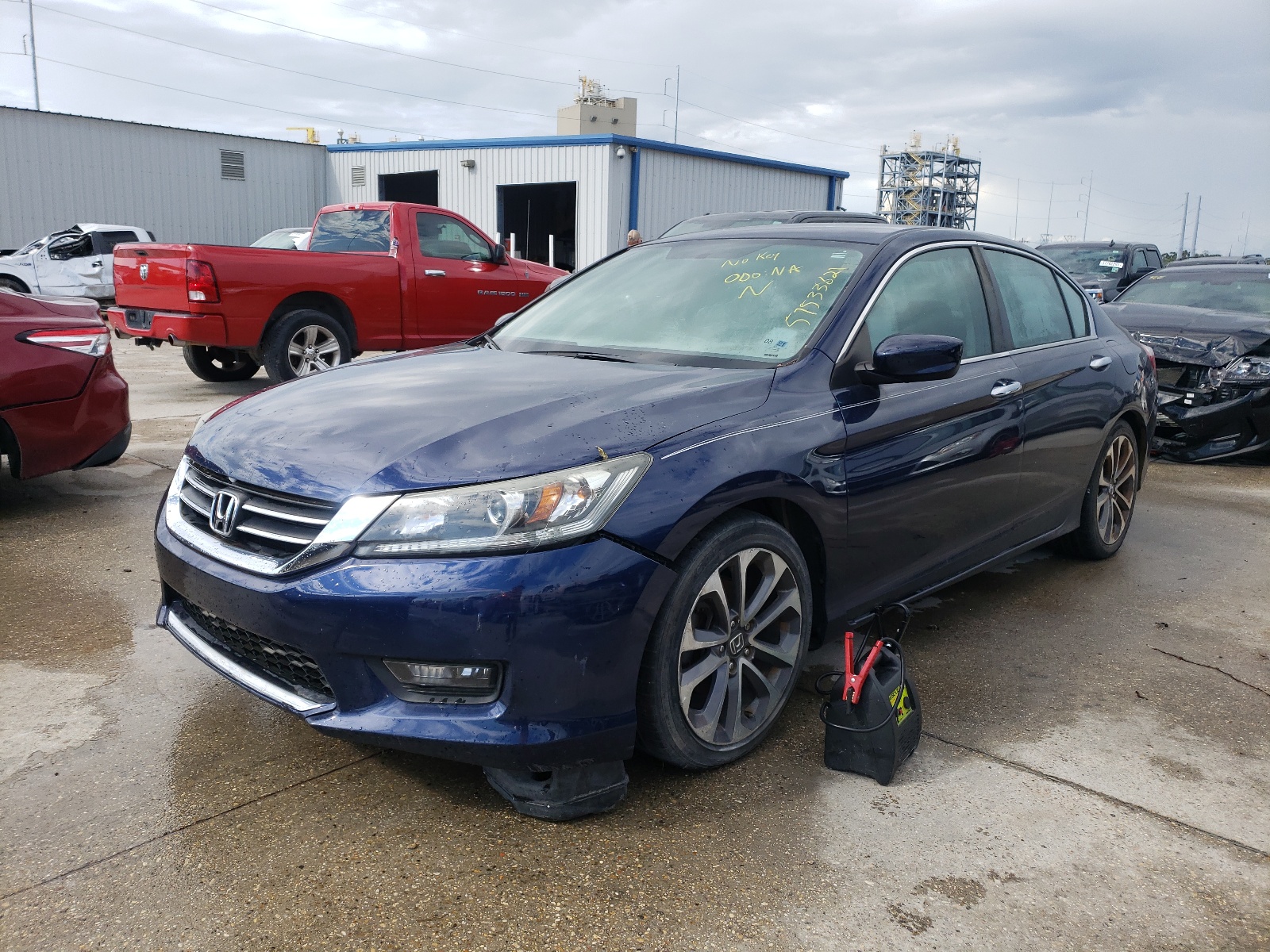 Photo 2 from auction – 2015 HONDA ACCORD SPO with VIN 1HGCR2F59FA124905