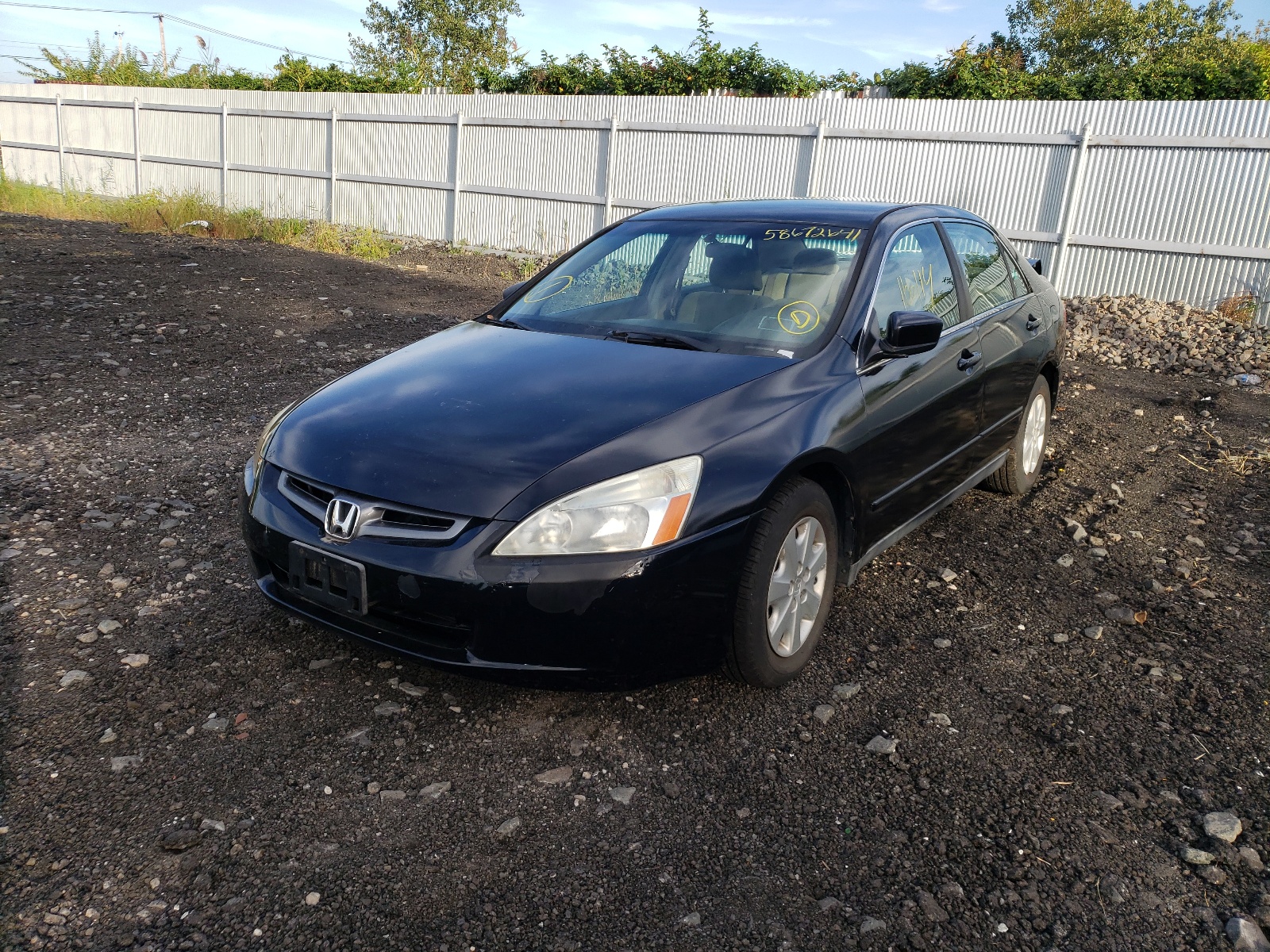 Photo 2 from auction – 2004 HONDA ACCORD with VIN 1HGCM56464A112232