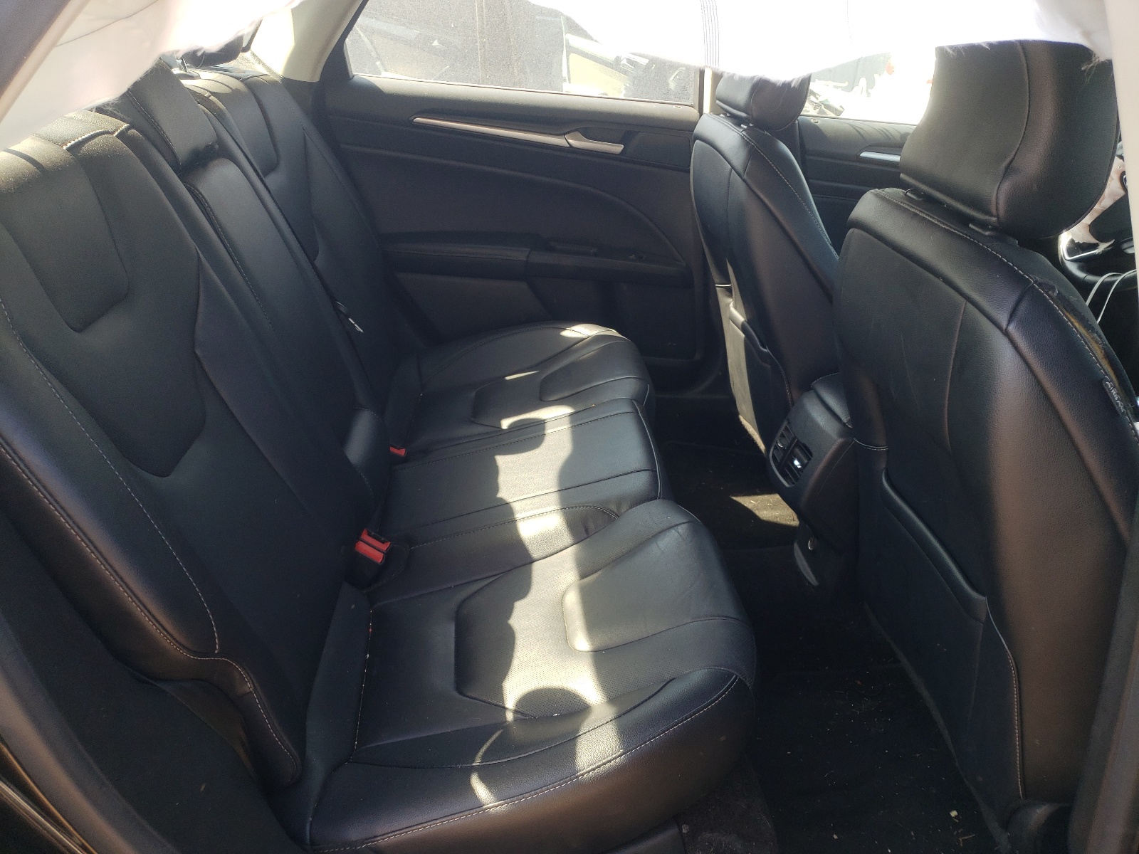Photo 6 from auction – 2017 FORD FUSION TIT with VIN 3FA6P0K99HR111486