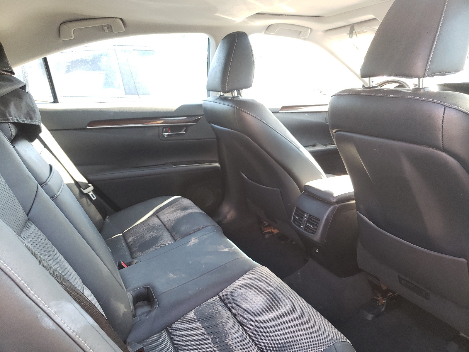 Photo 6 from auction – 2017 LEXUS ES 350 with VIN 58ABK1GG3HU036494