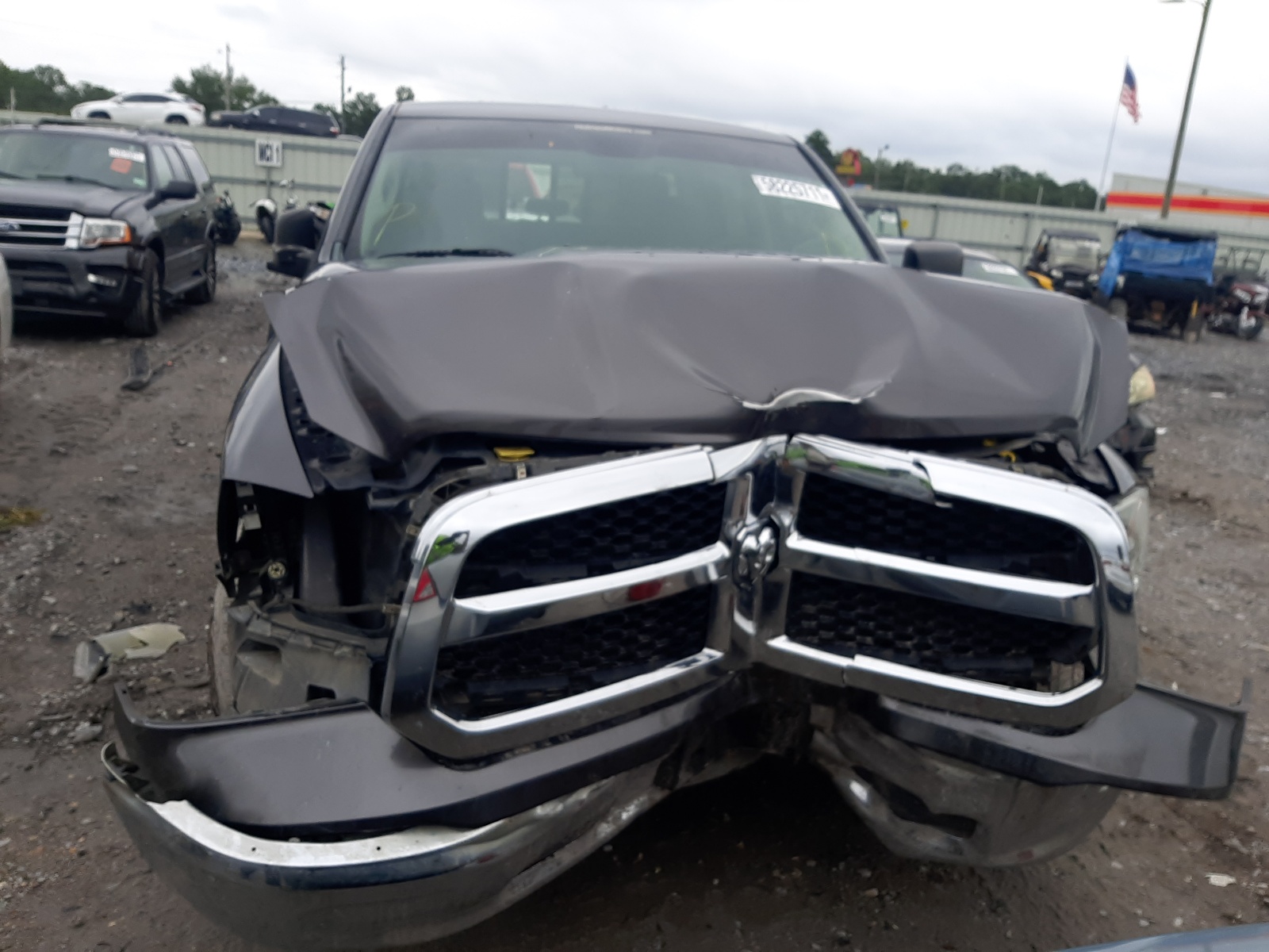 Photo 9 from auction – 2015 RAM 1500 SLT with VIN 1C6RR6LG1FS534704