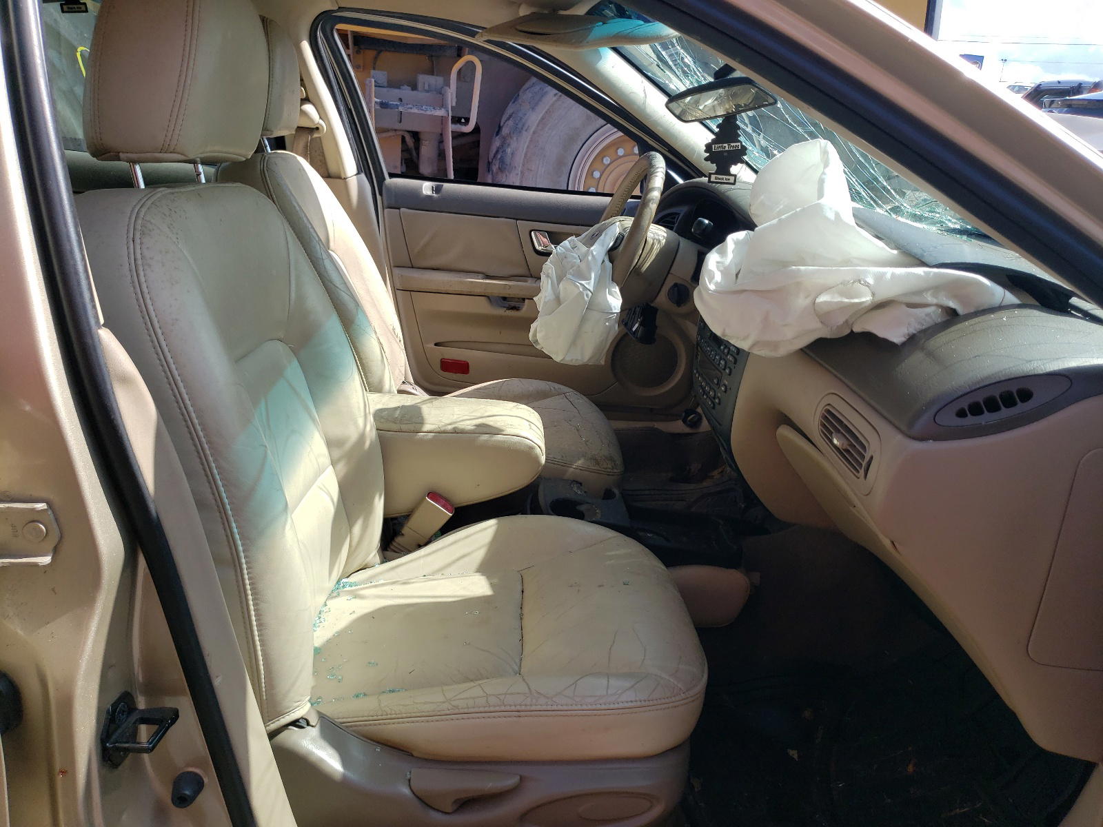 Photo 5 from auction – 2000 FORD TAURUS SEL with VIN 1FAFP56S1YA210940