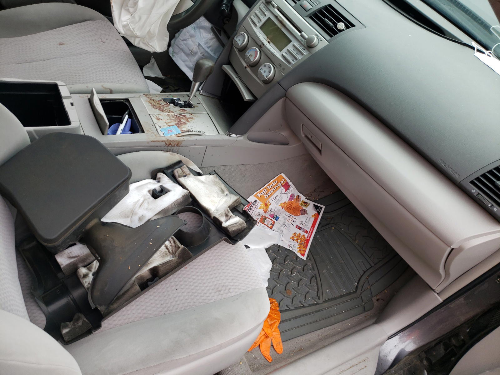 Photo 5 from auction – 2011 TOYOTA CAMRY BASE with VIN 4T4BF3EK0BR138489