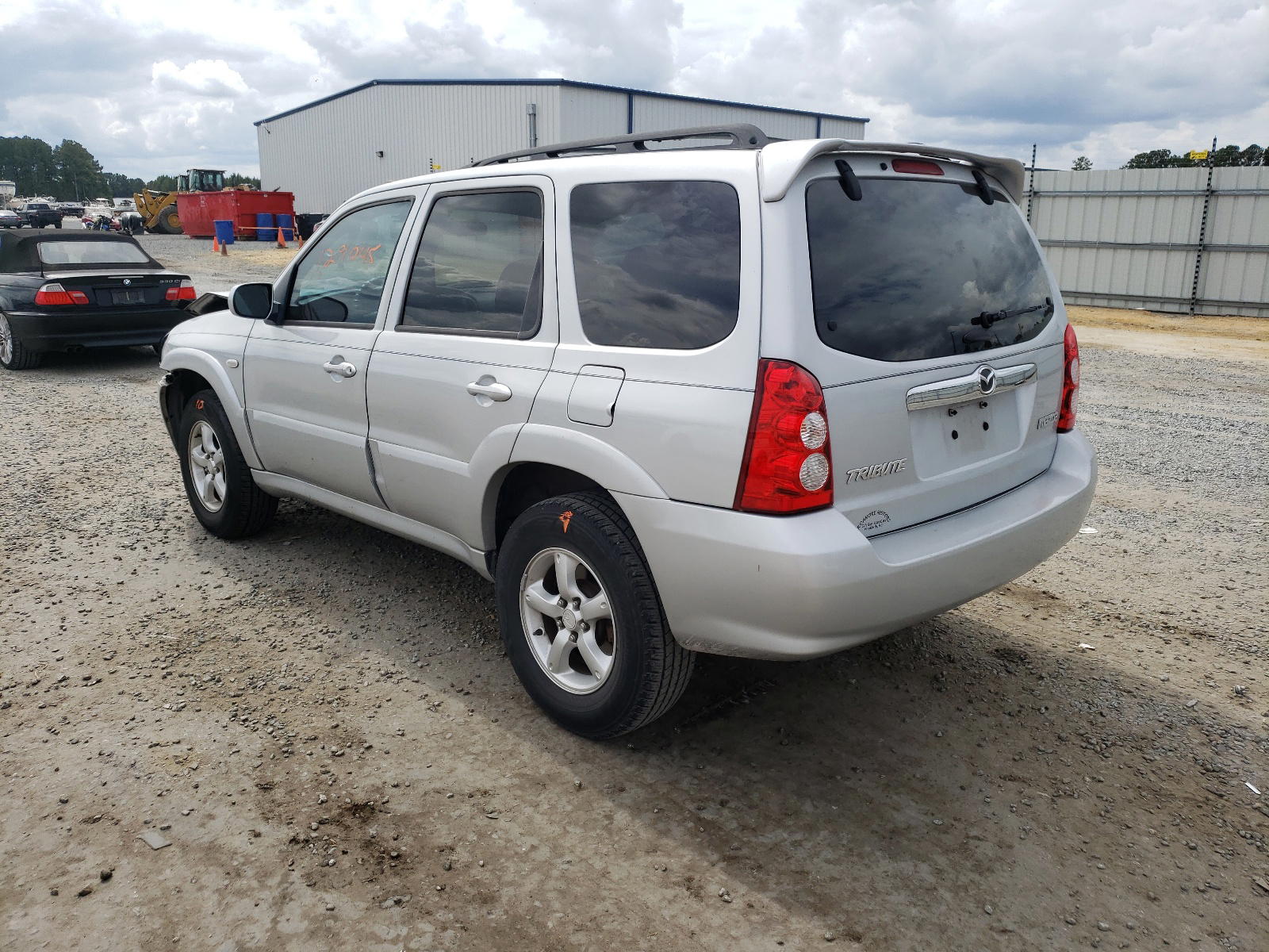 Photo 3 from auction – 2005 MAZDA TRIBUTE S with VIN 4F2YZ04155KM62268