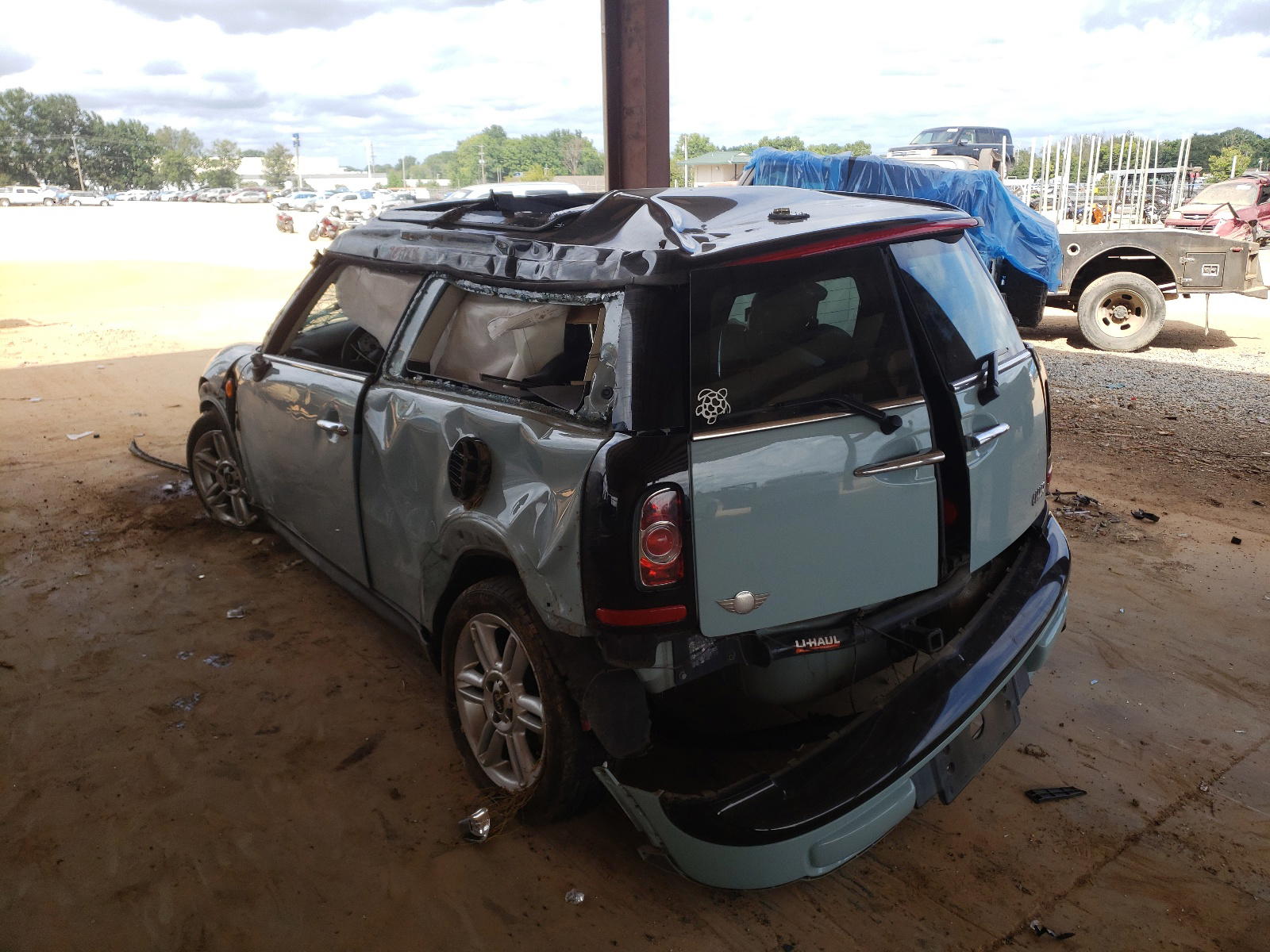 Photo 3 from auction – 2011 MINI COOPER CLU with VIN WMWZF3C57BT187847