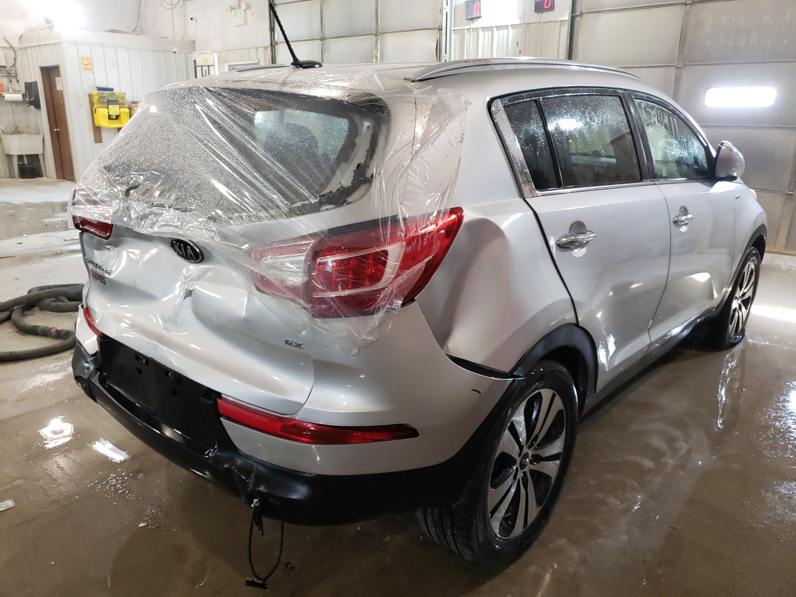 Photo 4 from auction – 2011 KIA SPORTAGE E with VIN KNDPCCA2XB7066587