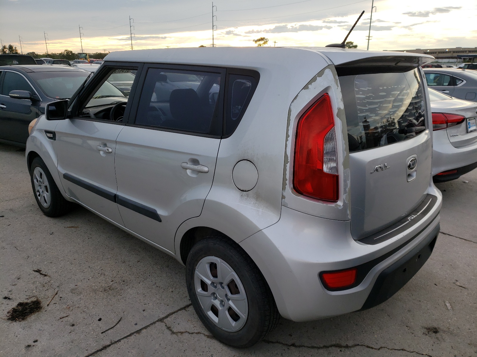 Фото 3 с аукциона – 2013 KIA SOUL с VIN KNDJT2A55D7484181