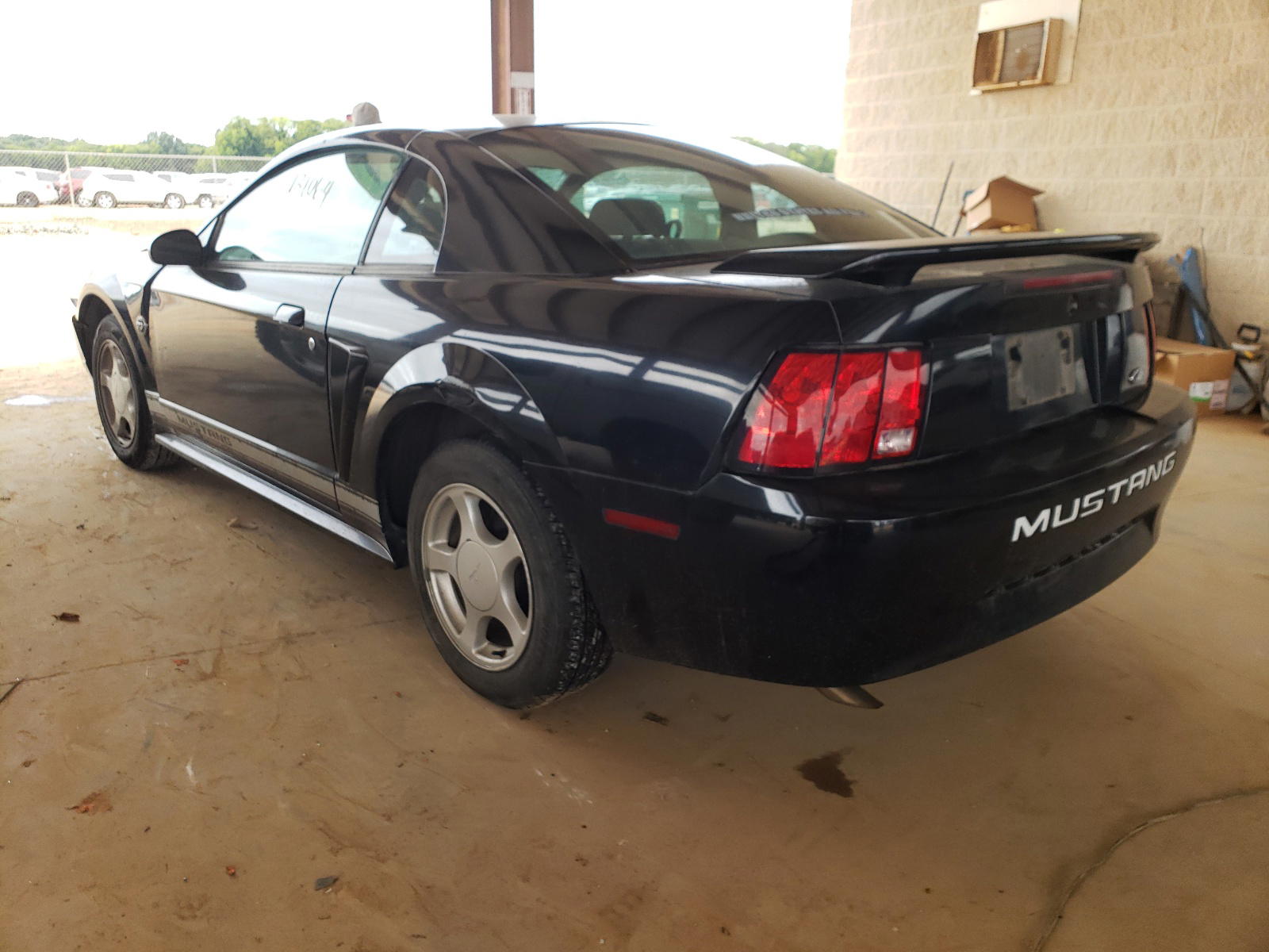 Photo 3 from auction – 2004 FORD MUSTANG with VIN 1FAFP40604F176914