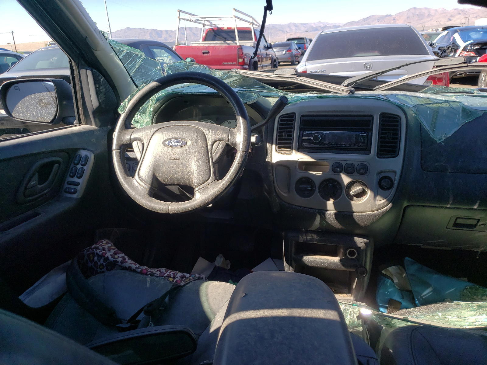 Photo 9 from auction – 2003 FORD ESCAPE LIM with VIN 1FMCU04183KD37928