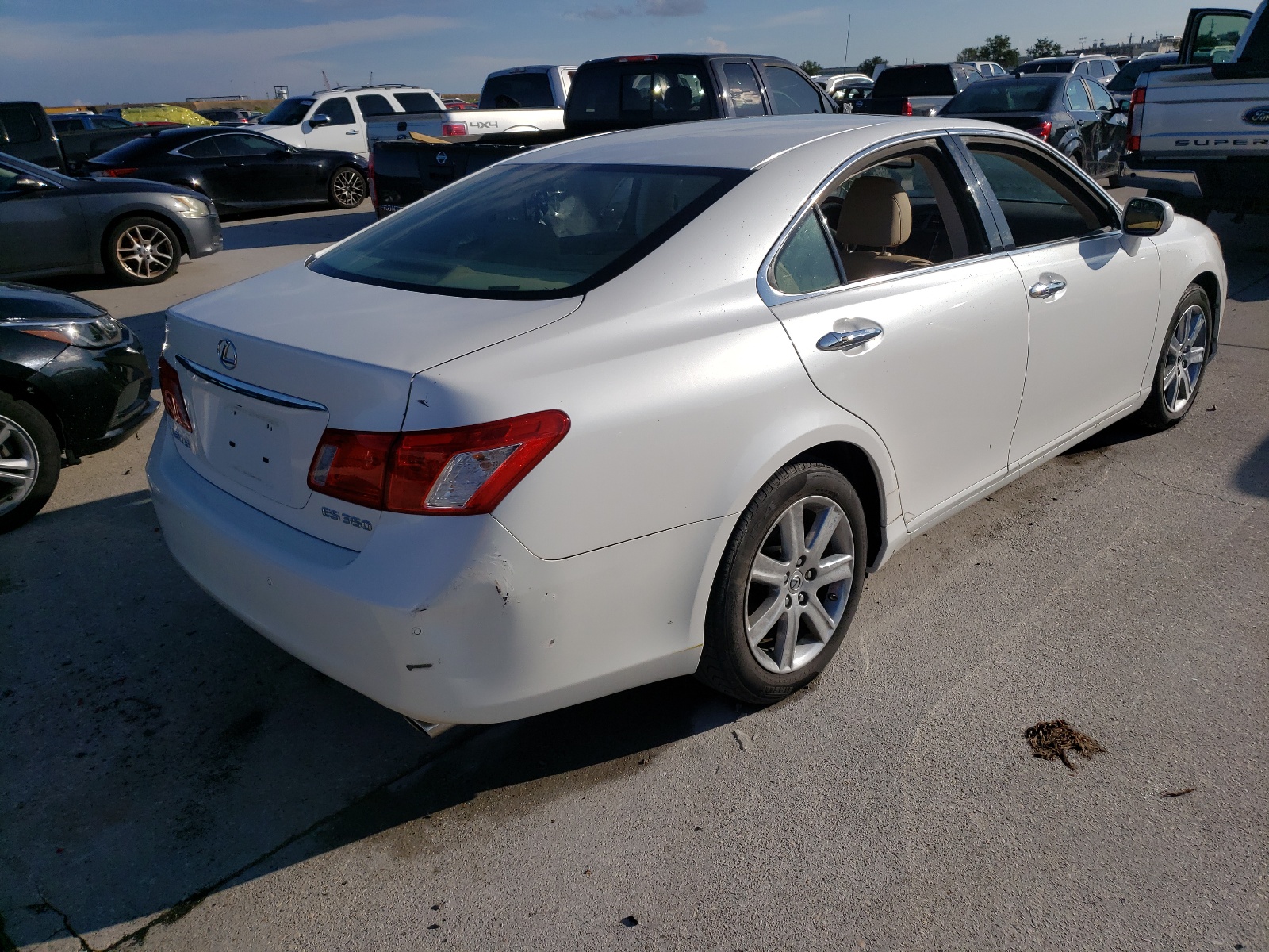 Foto 4 de la subasta – 2009 LEXUS ES 350 con VIN JTHBJ46G092296154