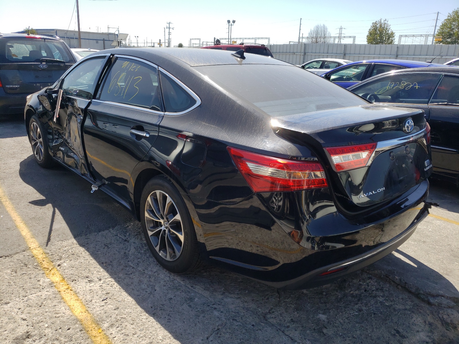 Photo 3 from auction – 2018 TOYOTA AVALON HYB with VIN 4T1BD1EB2JU063085