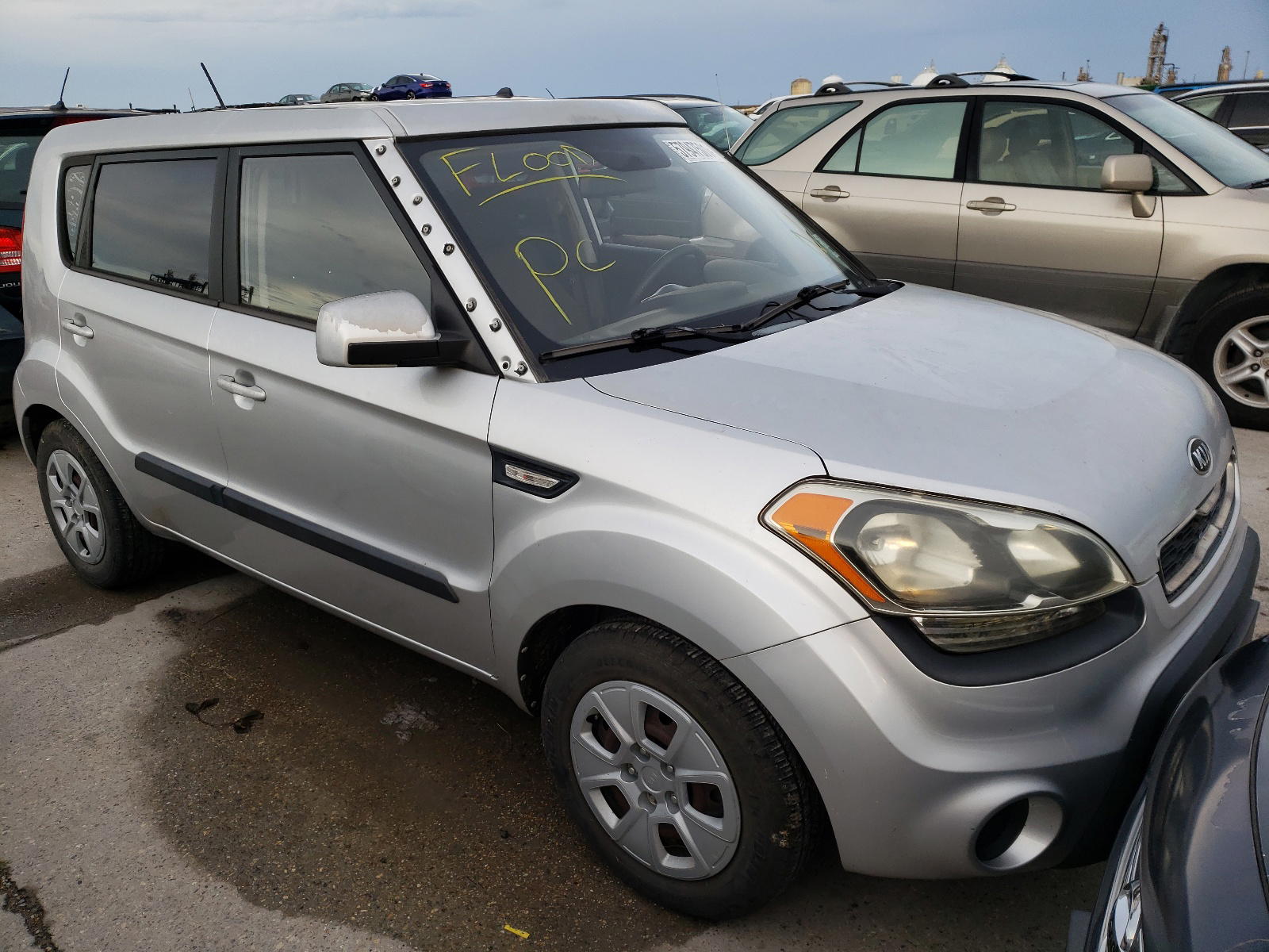 KIA SOUL 2013 with VIN KNDJT2A55D7484181 - Photo from auction